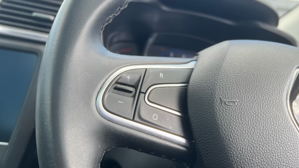 Renault Kadjar 1.3 TCE S Edition 5dr Petrol Hatchback - Image 28