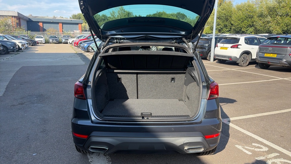 SEAT Arona 1.5 TSI 150 FR Sport 5dr DSG Petrol Hatchback - Image 4