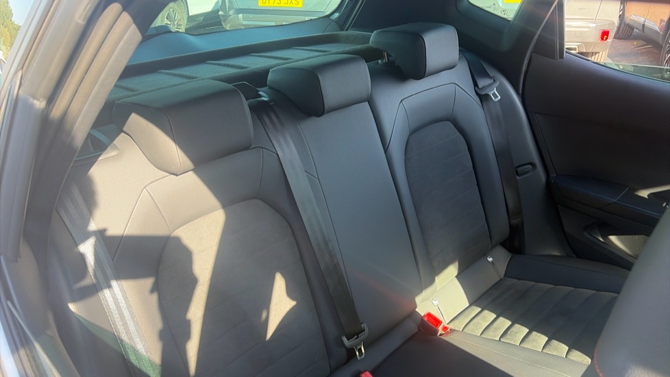 SEAT Arona 1.5 TSI 150 FR Sport 5dr DSG Petrol Hatchback - Image 15