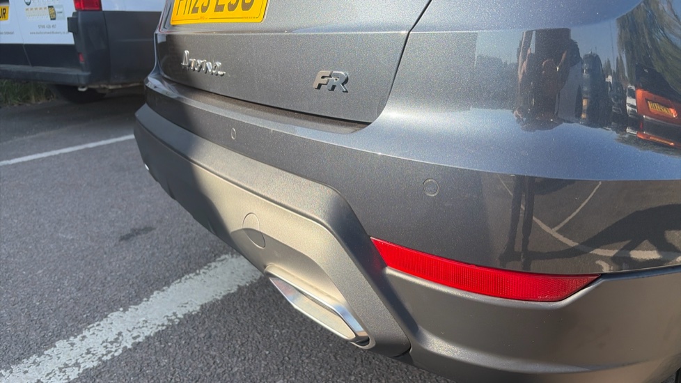 SEAT Arona 1.5 TSI 150 FR Sport 5dr DSG Petrol Hatchback - Image 23