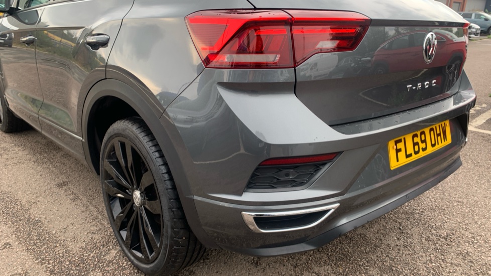 Volkswagen T-Roc 1.5 TSI EVO R-Line 5dr DSG Petrol Hatchback - Image 25