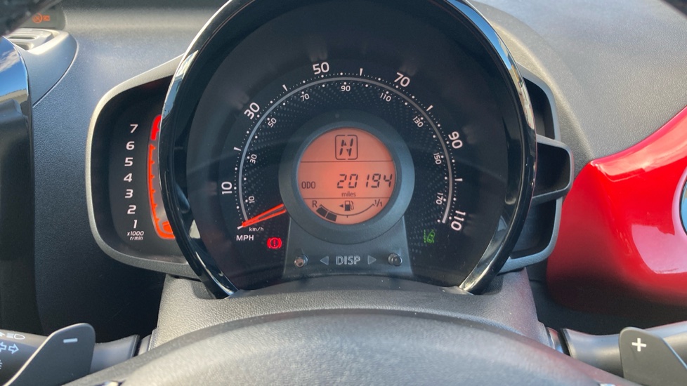 Toyota Aygo 1.0 VVT-i X-Clusiv 5dr x-shift Petrol Hatchback - Image 26