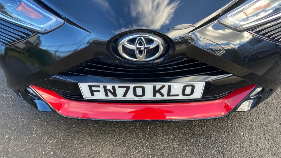 Toyota Aygo 1.0 VVT-i X-Clusiv 5dr x-shift Petrol Hatchback - Image 33