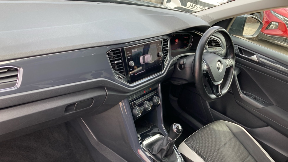 Volkswagen T-Roc 1.6 TDI SEL 5dr Diesel Hatchback - Image 9