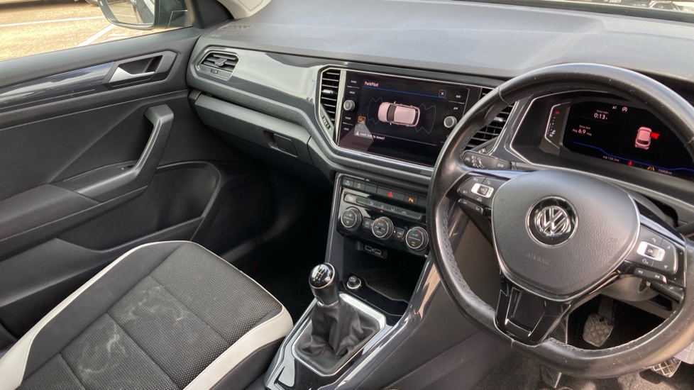 Volkswagen T-Roc 1.6 TDI SEL 5dr Diesel Hatchback - Image 14