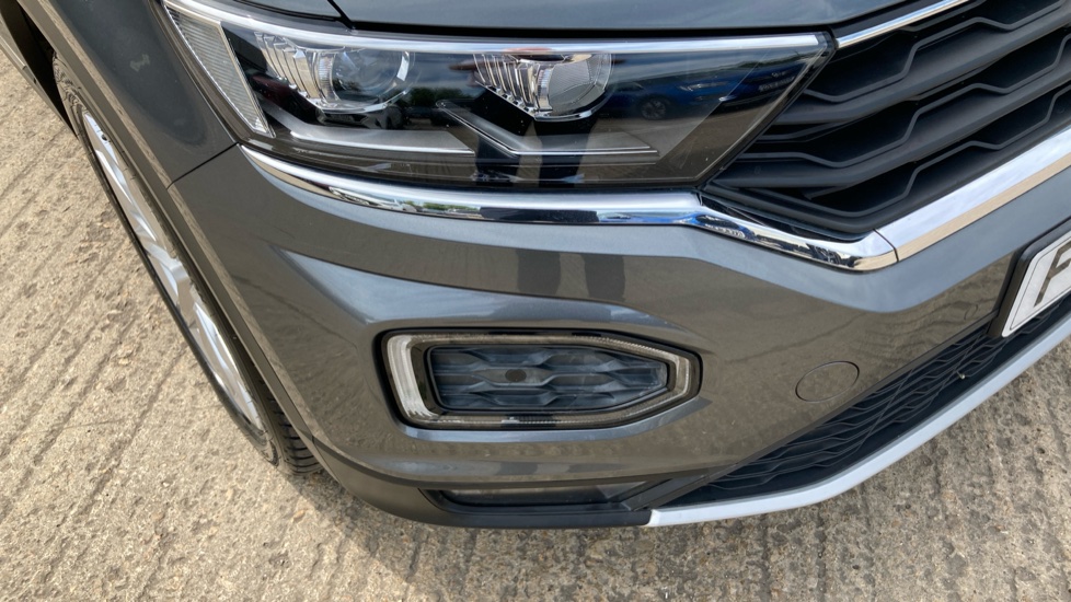 Volkswagen T-Roc 1.6 TDI SEL 5dr Diesel Hatchback - Image 34