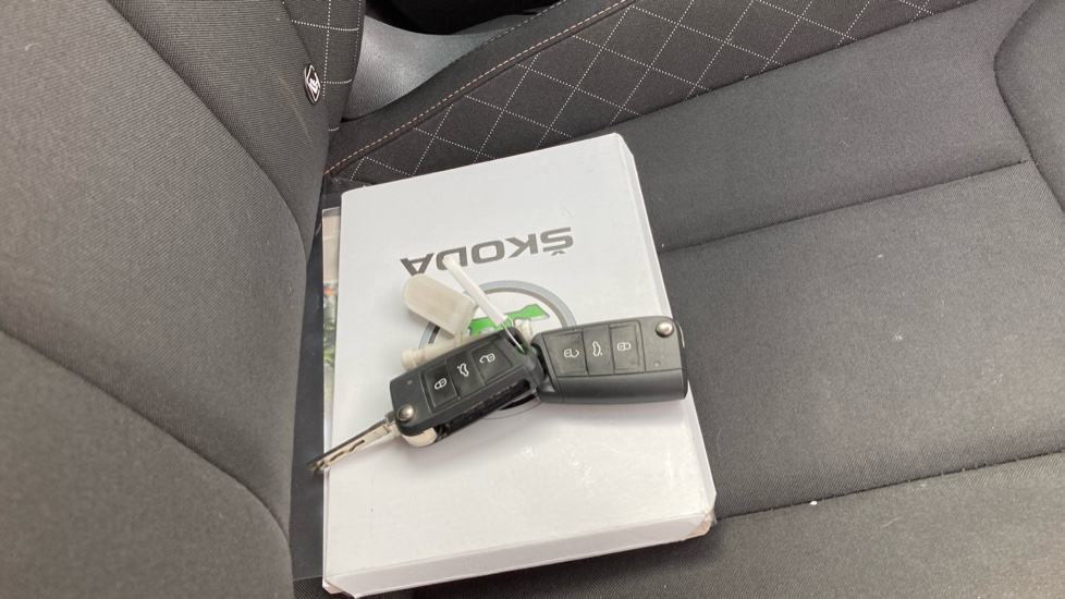 Skoda Scala 1.5 TSI SE 5dr DSG Petrol Hatchback - Image 19