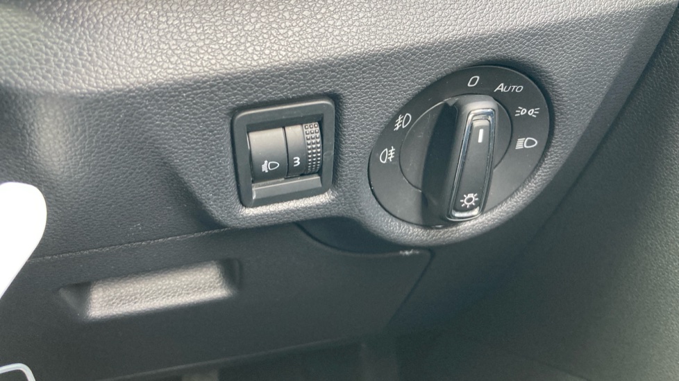 Skoda Scala 1.5 TSI SE 5dr DSG Petrol Hatchback - Image 38