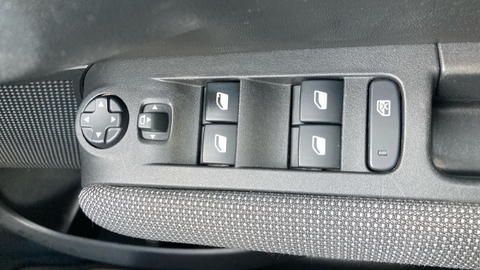 Citroen C3 Aircross 1.2 PureTech Feel 5dr Petrol Hatchback - Image 21