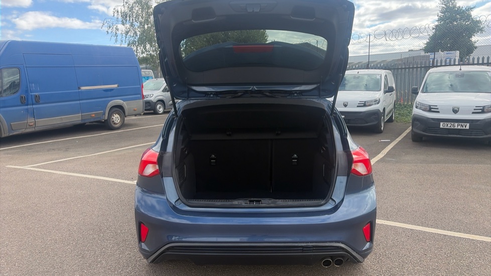 Ford Focus 1.0 EcoBoost 125 ST-Line 5dr Petrol Hatchback - Image 4