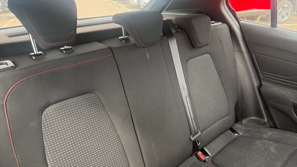 Ford Focus 1.0 EcoBoost 125 ST-Line 5dr Petrol Hatchback - Image 15