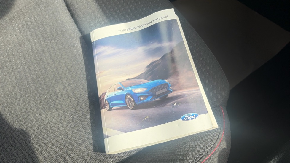 Ford Focus 1.0 EcoBoost 125 ST-Line 5dr Petrol Hatchback - Image 19