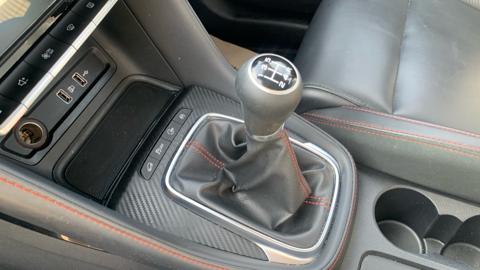 MG ZS 1.5 VTi-TECH Exclusive 5dr Petrol Hatchback - Image 13