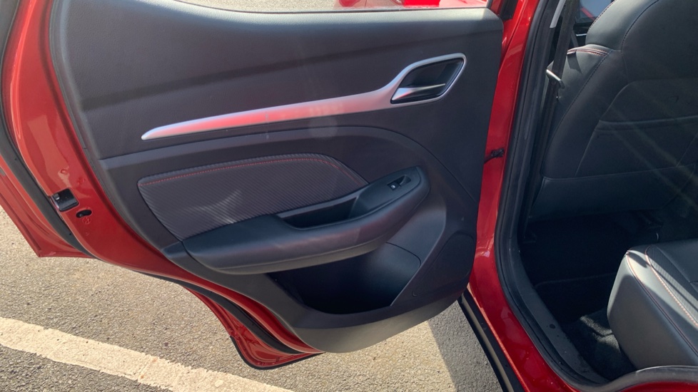 MG ZS 1.5 VTi-TECH Exclusive 5dr Petrol Hatchback - Image 28