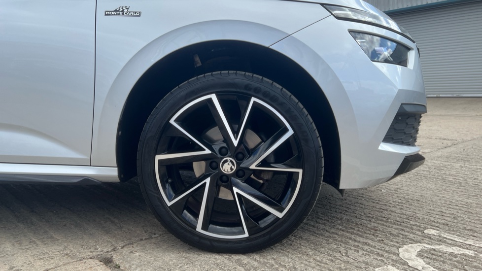 Skoda Kamiq 1.0 TSI 110 Monte Carlo 5dr DSG Petrol Hatchback - Image 7