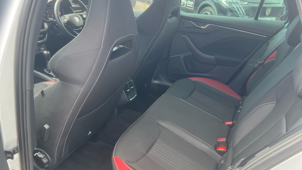 Skoda Kamiq 1.0 TSI 110 Monte Carlo 5dr DSG Petrol Hatchback - Image 16