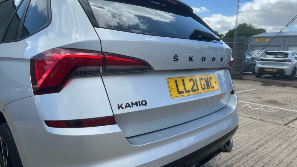Skoda Kamiq 1.0 TSI 110 Monte Carlo 5dr DSG Petrol Hatchback - Image 37