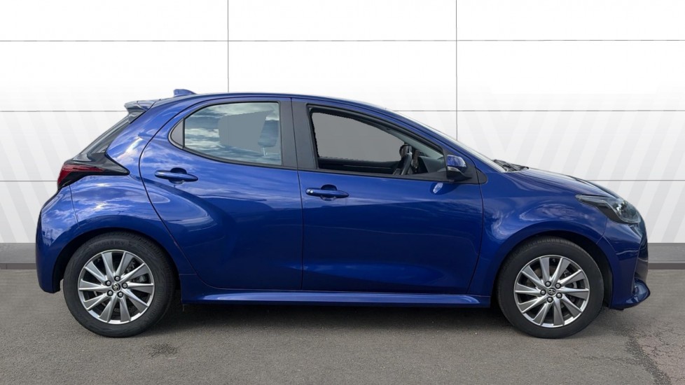 Toyota Yaris 1.5 Hybrid Icon 5dr CVT Hybrid Hatchback - Image 5