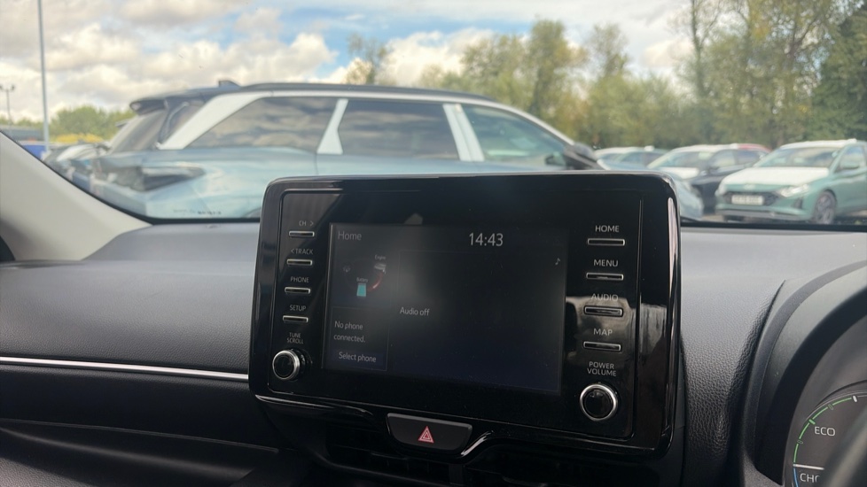 Toyota Yaris 1.5 Hybrid Icon 5dr CVT Hybrid Hatchback - Image 12