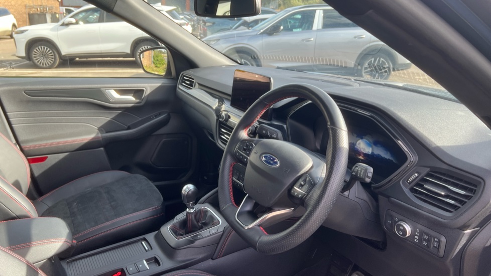 Ford Kuga 1.5 EcoBoost 150 ST-Line X Edition 5dr Petrol Estate - Image 11