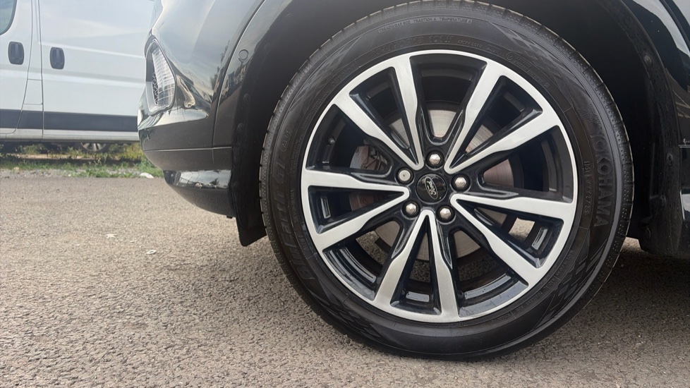 Ford Kuga 1.5 TDCi ST-Line 5dr 2WD Diesel Estate - Image 7