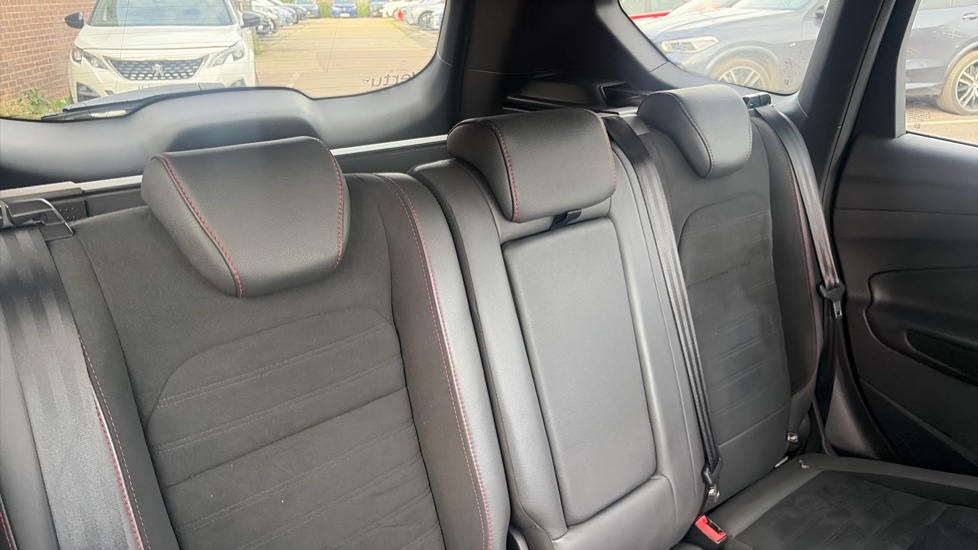 Ford Kuga 1.5 TDCi ST-Line 5dr 2WD Diesel Estate - Image 15
