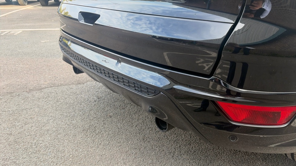 Ford Kuga 1.5 TDCi ST-Line 5dr 2WD Diesel Estate - Image 31