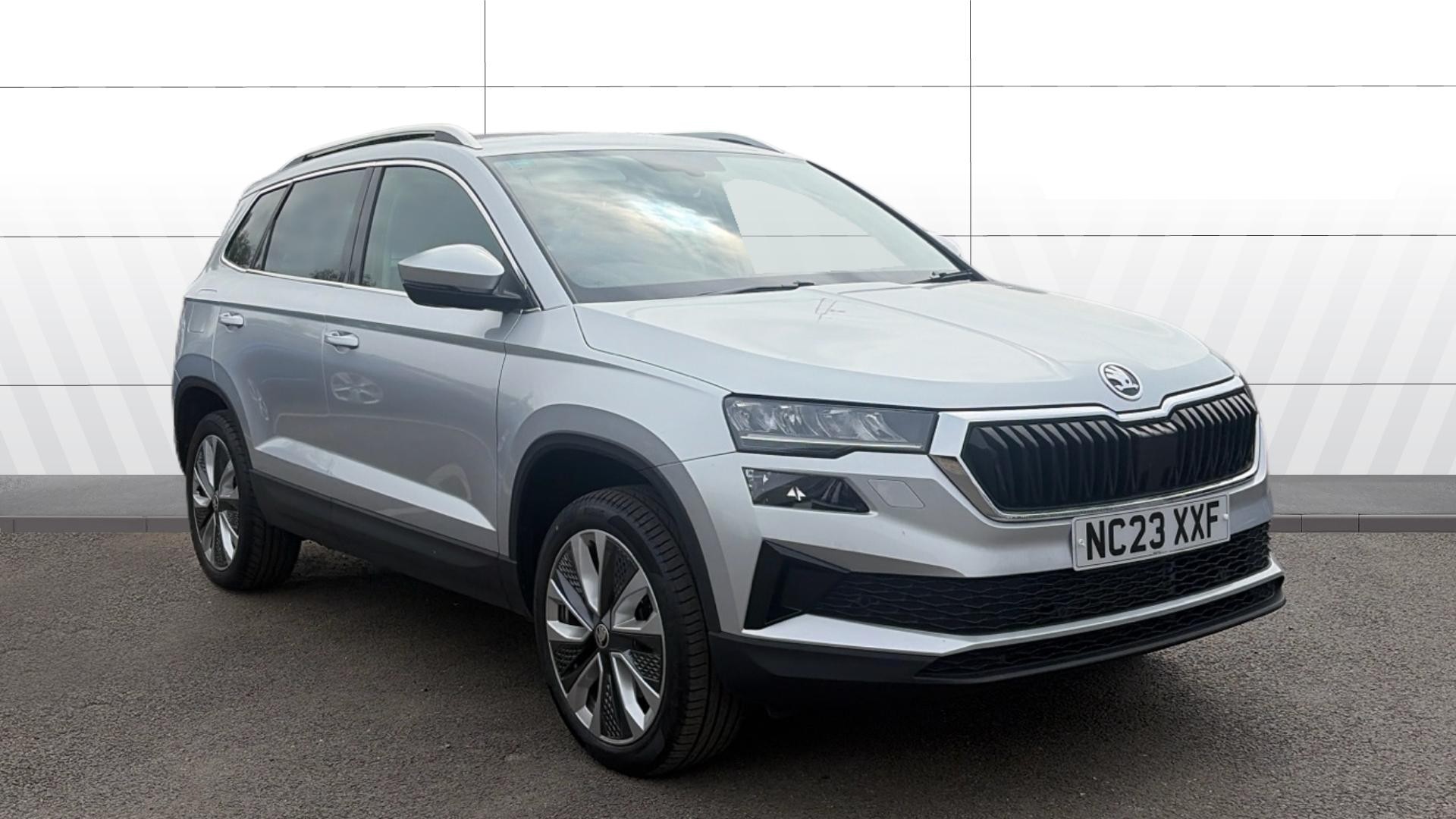 Skoda Karoq listing photo