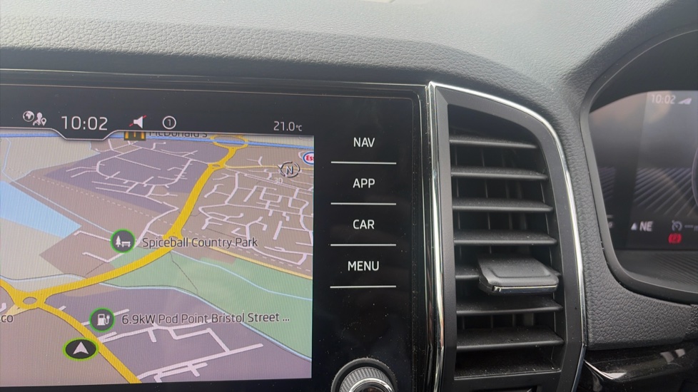 Skoda Karoq 1.5 TSI SE L 5dr Petrol Estate - Image 27