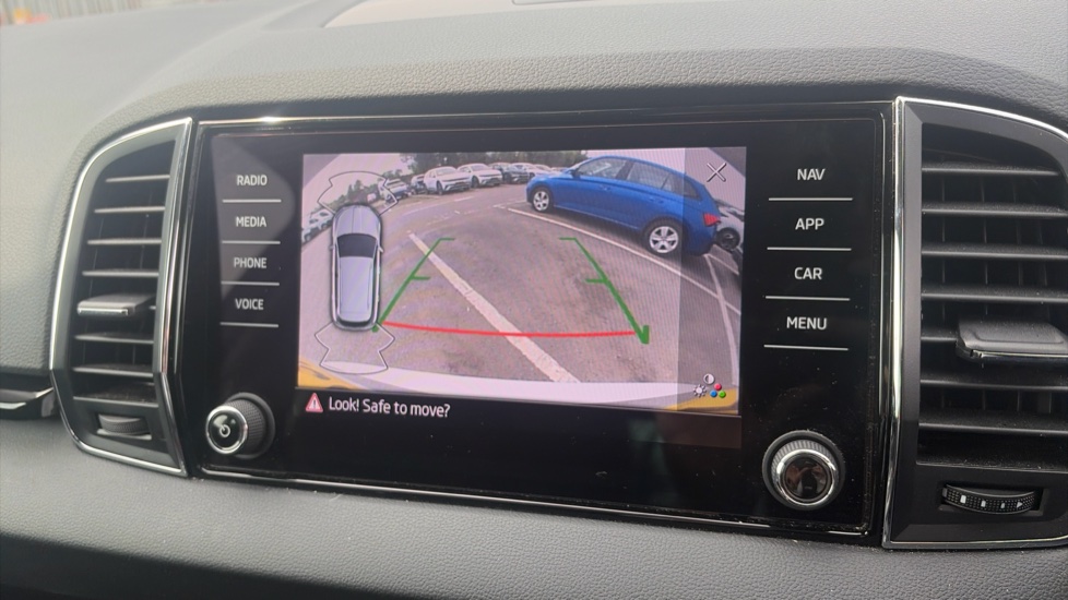 Skoda Karoq 1.5 TSI SE L 5dr Petrol Estate - Image 35