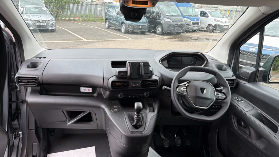 Peugeot Partner Long Diesel 1.5 BlueHDi 100 Professional Crew Van - Image 10