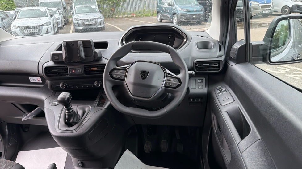 Peugeot Partner Long Diesel 1.5 BlueHDi 100 Professional Crew Van - Image 11