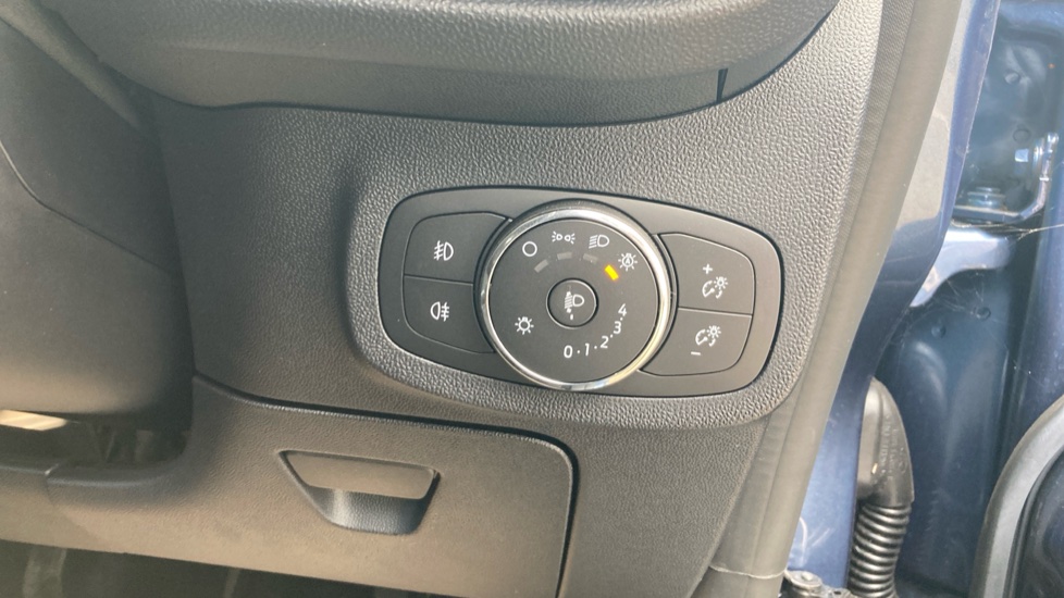Ford Fiesta 1.0 EcoBoost Titanium 5dr Petrol Hatchback - Image 33