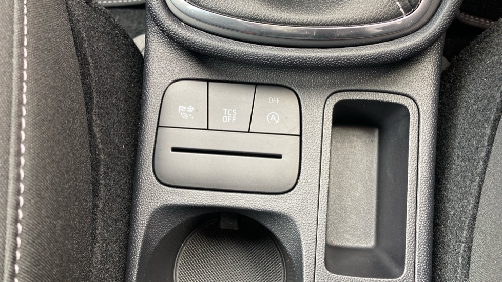Ford Fiesta 1.0 EcoBoost Titanium 5dr Petrol Hatchback - Image 38