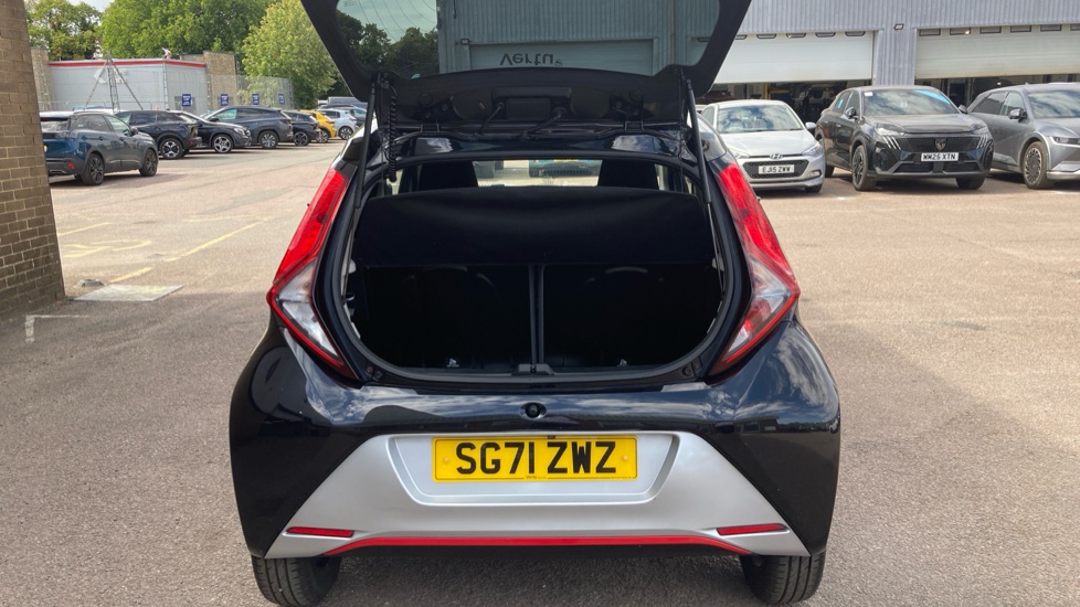 Toyota Aygo 1.0 VVT-i X-Trend TSS 5dr Petrol Hatchback - Image 4