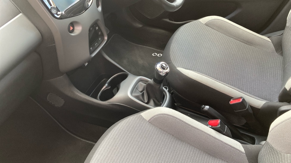 Toyota Aygo 1.0 VVT-i X-Trend TSS 5dr Petrol Hatchback - Image 13