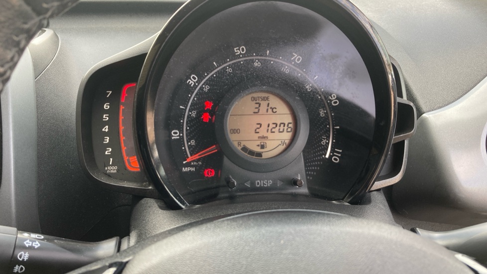 Toyota Aygo 1.0 VVT-i X-Trend TSS 5dr Petrol Hatchback - Image 26