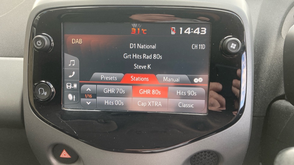 Toyota Aygo 1.0 VVT-i X-Trend TSS 5dr Petrol Hatchback - Image 27