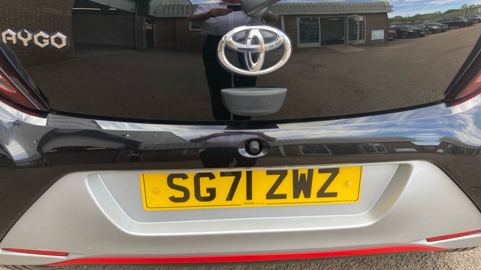 Toyota Aygo 1.0 VVT-i X-Trend TSS 5dr Petrol Hatchback - Image 37