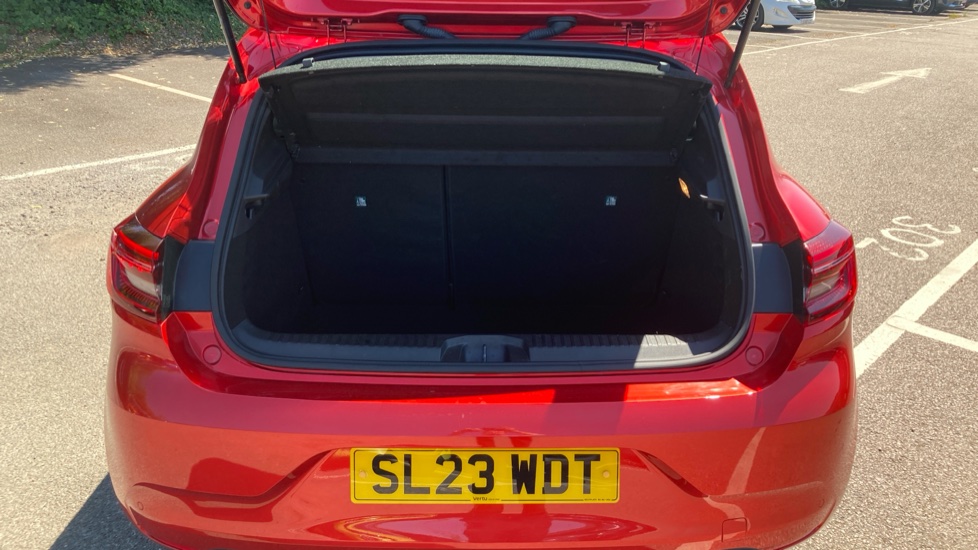 Renault Clio 1.6 E-TECH full hybrid 145 Evolution 5dr Auto Hybrid Hatchback - Image 4