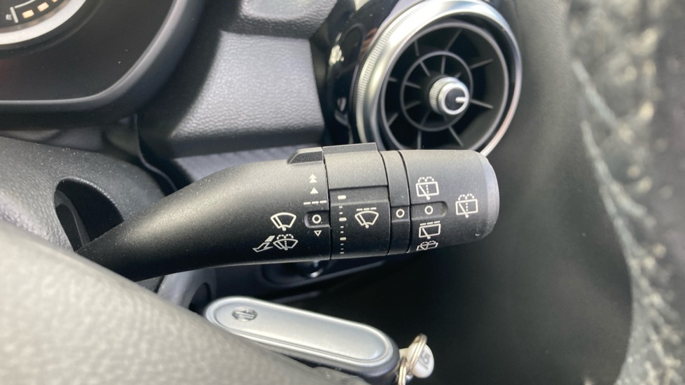 MG MG3 1.5 VTi-TECH Exclusive 5dr [Navigation] Petrol Hatchback - Image 23