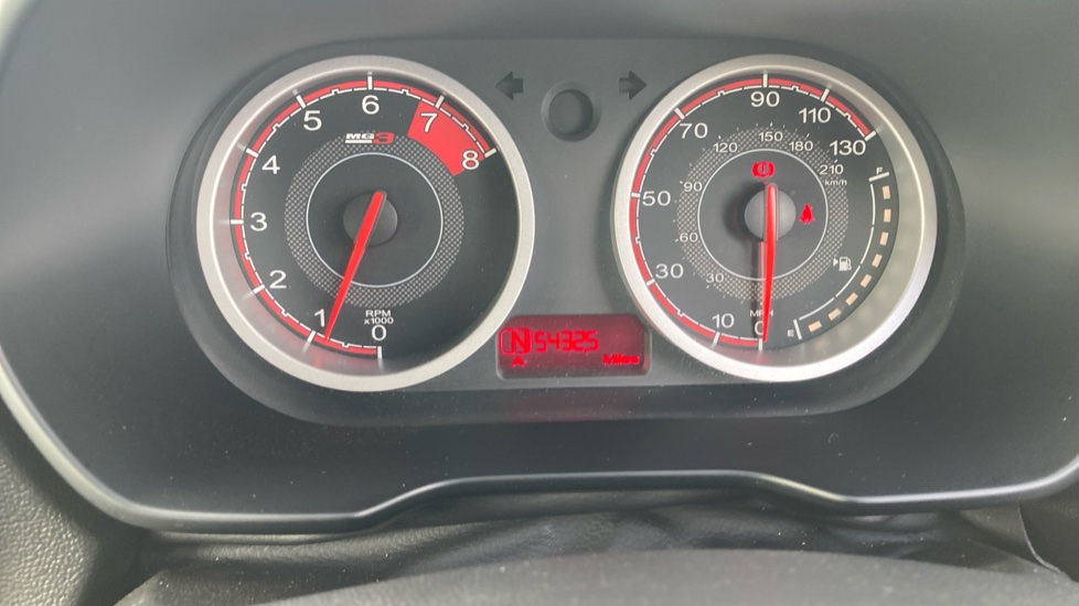 MG MG3 1.5 VTi-TECH Exclusive 5dr [Navigation] Petrol Hatchback - Image 26