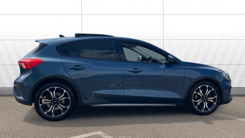 Ford Focus 1.0 EcoBoost 125 Active X Auto 5dr Petrol Hatchback - Image 5