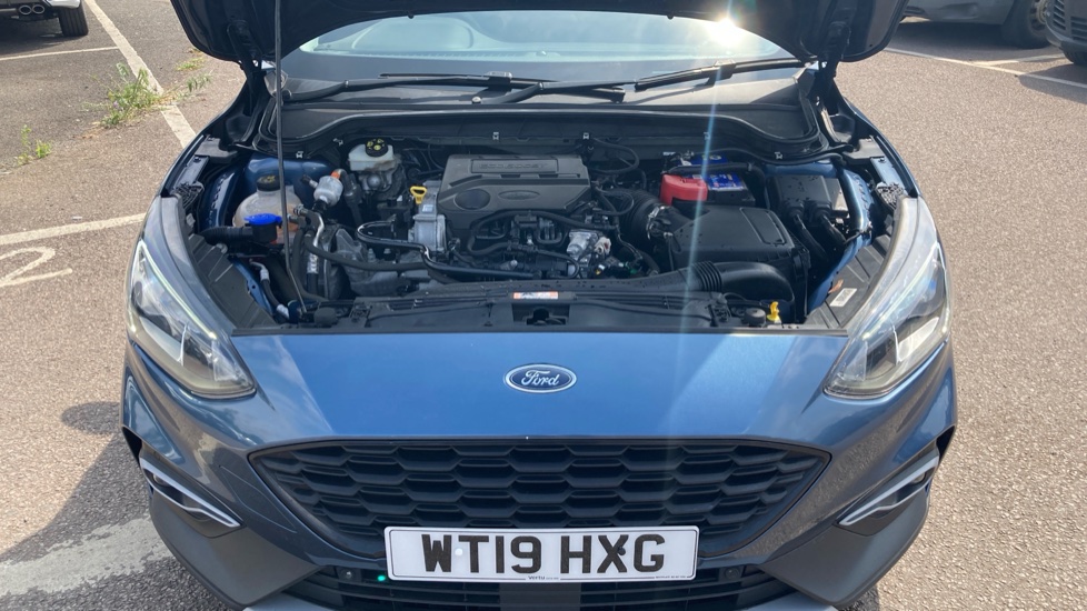 Ford Focus 1.0 EcoBoost 125 Active X Auto 5dr Petrol Hatchback - Image 8