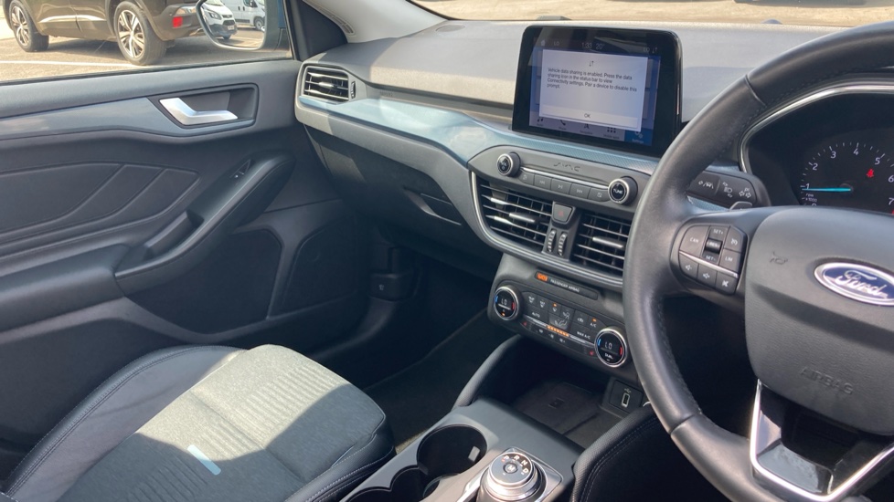 Ford Focus 1.0 EcoBoost 125 Active X Auto 5dr Petrol Hatchback - Image 14