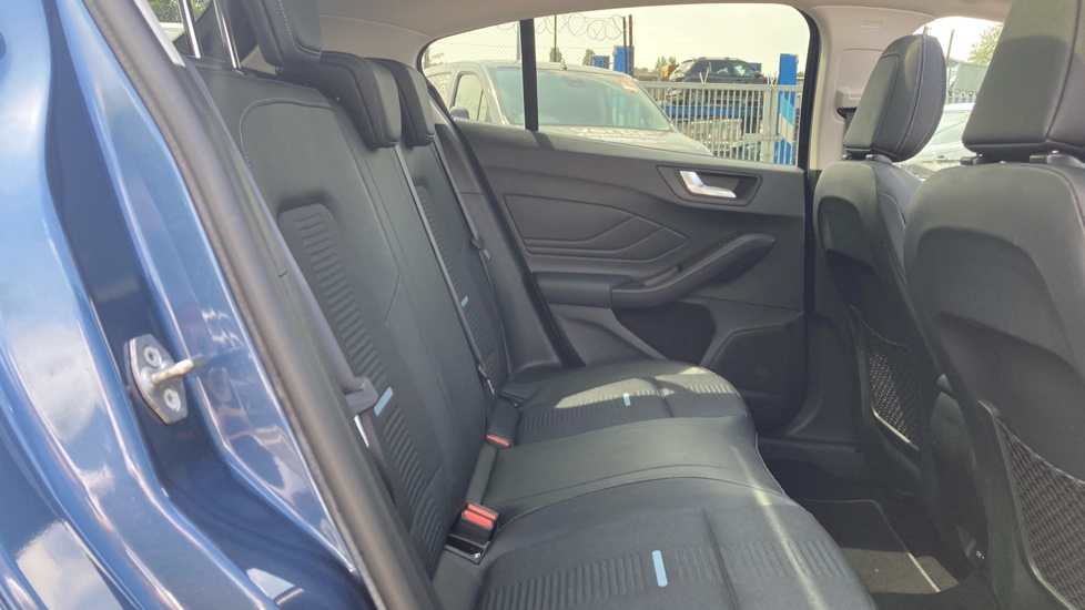 Ford Focus 1.0 EcoBoost 125 Active X Auto 5dr Petrol Hatchback - Image 16