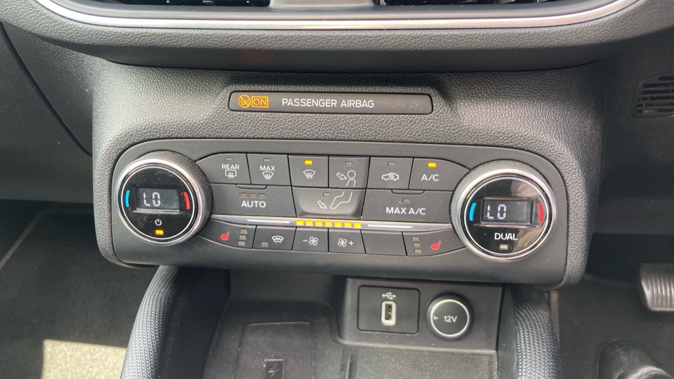 Ford Focus 1.0 EcoBoost 125 Active X Auto 5dr Petrol Hatchback - Image 24