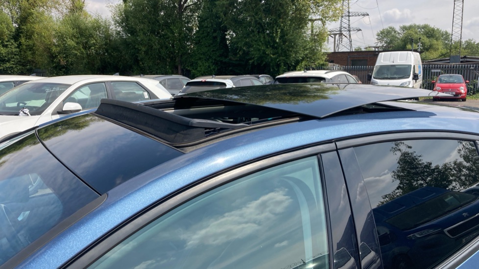 Ford Focus 1.0 EcoBoost 125 Active X Auto 5dr Petrol Hatchback - Image 53