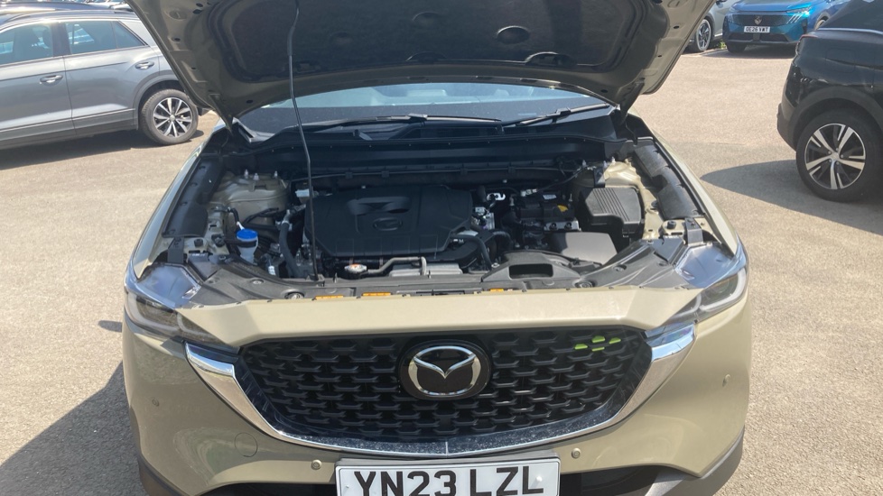 Mazda CX-5 2.0 e-Skyactiv G MHEV Newground 5dr Petrol Estate - Image 8