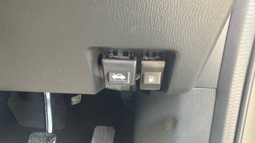 Mazda CX-5 2.0 e-Skyactiv G MHEV Newground 5dr Petrol Estate - Image 32